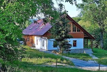 Chalupa pod Mikulčiným vrchem - Bílé Karpaty