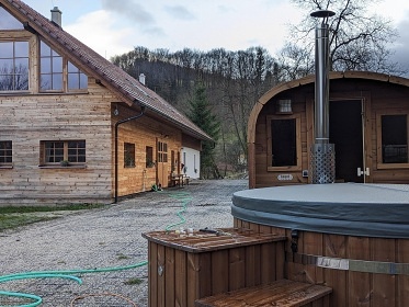 Chalupa pod Mikulčiným vrchem - Bílé Karpaty