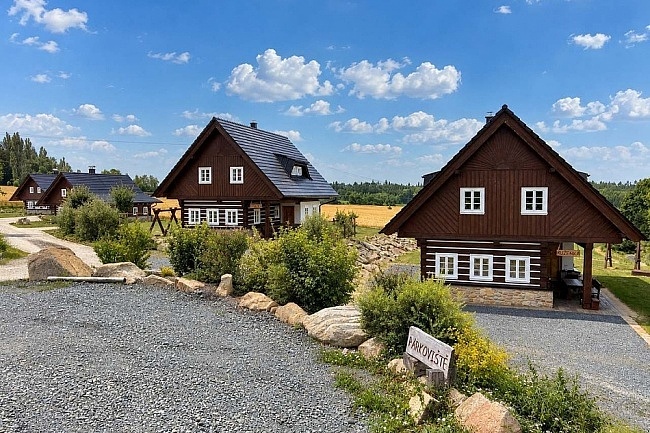 Roubenky u Kouteck�ho potoka - hrad Lipnice