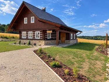 Roubenky u Kouteck�ho potoka - hrad Lipnice