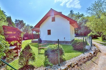 Chata s baz�nem - Plan� nad Lu�nic� - ji�n� �echy