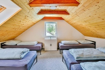 Chata s baz�nem - Plan� nad Lu�nic� - ji�n� �echy