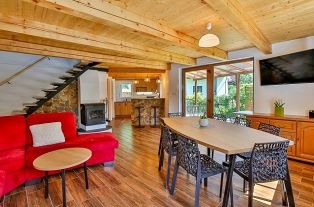 Chata s baz�nem - Plan� nad Lu�nic� - ji�n� �echy