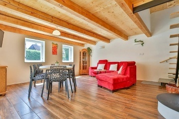 Chata s baz�nem - Plan� nad Lu�nic� - ji�n� �echy