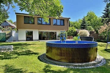 Chata s baz�nem a saunou - Fajnpark a Mir�kulum