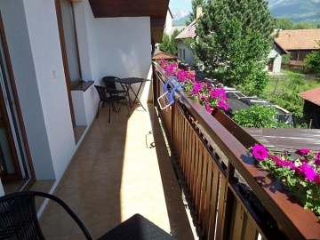 Chata Vysok� Tatry - �trbsk� Pleso - Lu�ivn�