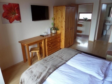 Chata Vysok� Tatry - �trbsk� Pleso - Lu�ivn�