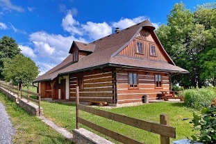 Nov� objekt: Roubenka Vyso�ina - V�rsk� p�ehrada - Pern�tejn 9C-140