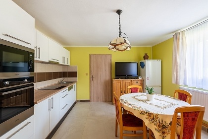 Chalupa �esk� les - Doma�lice - vrch �erchov