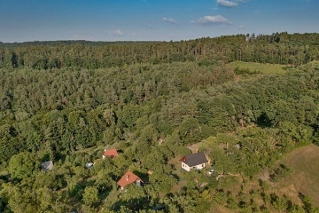 Chata s koupacm sudem - CHKO Bl Karpaty