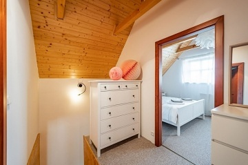 Chata s koupacm sudem - CHKO Bl Karpaty