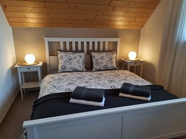 Chata s koupacm sudem - CHKO Bl Karpaty