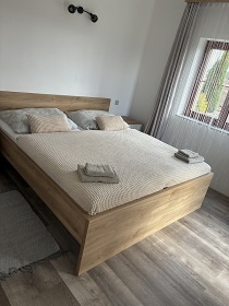 Rodinn chalupa - apartmny - vhled na Lipno