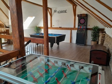 Wellness chalupa s baz�nem - p�ehrada Vranov