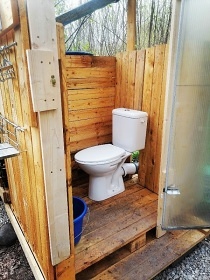 Glamping Medov� Maringotka - CHKO Pood��