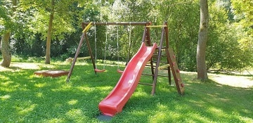 Chalupa s baz�nem - pod Je�t�dem - Ran� Malevil