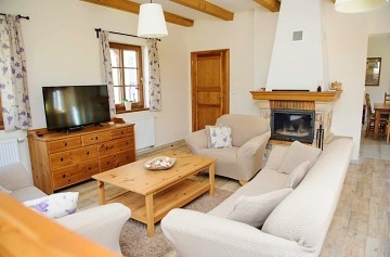 Chalupa s baz�nem - pod Je�t�dem - Ran� Malevil