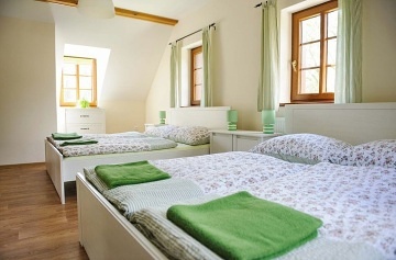 Chalupa s baz�nem - pod Je�t�dem - Ran� Malevil