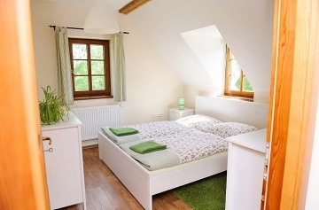 Chalupa s baz�nem - pod Je�t�dem - Ran� Malevil