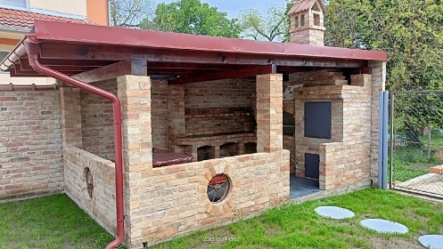 Chata bazn a vinn sklpek - Plava - Nov Mlny