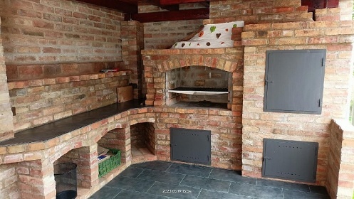 Chata bazn a vinn sklpek - Plava - Nov Mlny