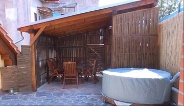 Chata a vinn sklep - Lednicko-valtick arel