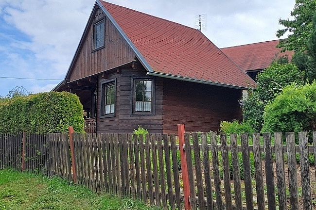 Chata esk rj - hrad Kost - Vyske - Troskovice