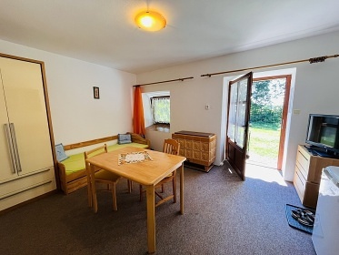Venkovský apartmánový statek - J. Hradec