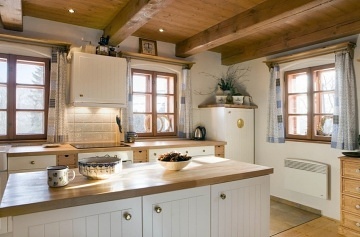 Chalupa s baznem - Orlick hory - Pastviny