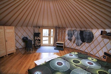 Glamping Dlouhá Třebová - Jurta Orlické podhůří