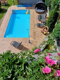 Chalupa s baz�nem - Karlova Stud�nka - Prad�d