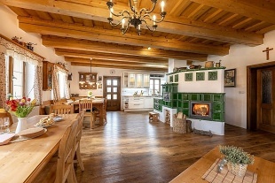 Stylov� chalupa s baz�nem a wellness - Vyso�ina