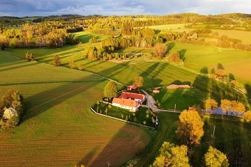 Stylov� chalupa s baz�nem a wellness - Vyso�ina