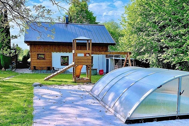 Chalupa s baz�nem - Rejv�z - Rychlebsk� stezky