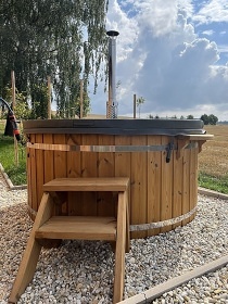 Chalety koupací sud - rybník a loďka - Devět skal