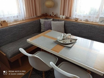 Chata s baz�nem - CHKO Novohradsk� hory