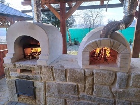 Chalupa s baz�nem - hrad Lipnice nad S�zavou