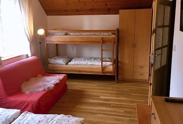 Rodinn� chalupa u Lipensk� p�ehrady - Kramol�n