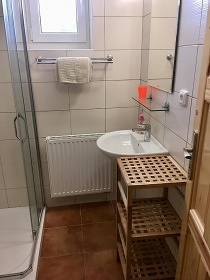 Rodinn� chalupa u Lipensk� p�ehrady - Kramol�n