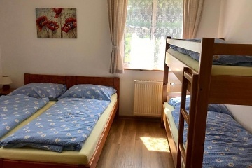 Rodinn� chalupa u Lipensk� p�ehrady - Kramol�n