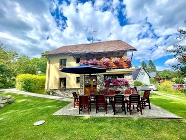 Rodinn� chalupa u Lipensk� p�ehrady - Kramol�n