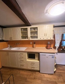 Rodinn� chalupa �esk� st�edoho�� - Bukov� hora