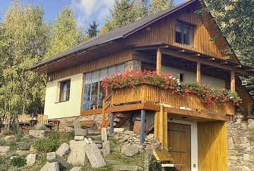 Rodinn� chata se saunou - Kru�n� hory - Bo�� Dar