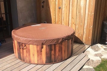 Chalupa Kr�lick� Sn�n�k - wellness a koupac� jez�rko