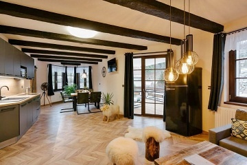 Chalupa u Ond�ejn�ku - baz�n a sauna - Lys� hora