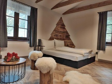 Chalupa u Ond�ejn�ku - baz�n a sauna - Lys� hora