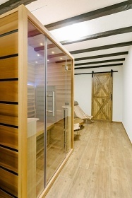 Chalupa u Ond�ejn�ku - baz�n a sauna - Lys� hora