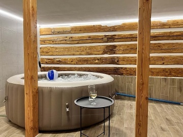 Wellness chalupa �ern� hora - Krkono�sk� magistr�la