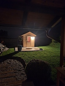 Chalupa na samotě s vířivkou - Římovská přehrada