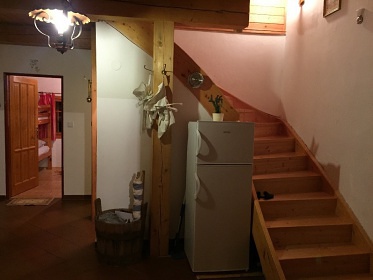 Polorouben� chalupa s baz�nem - Orlick� hory